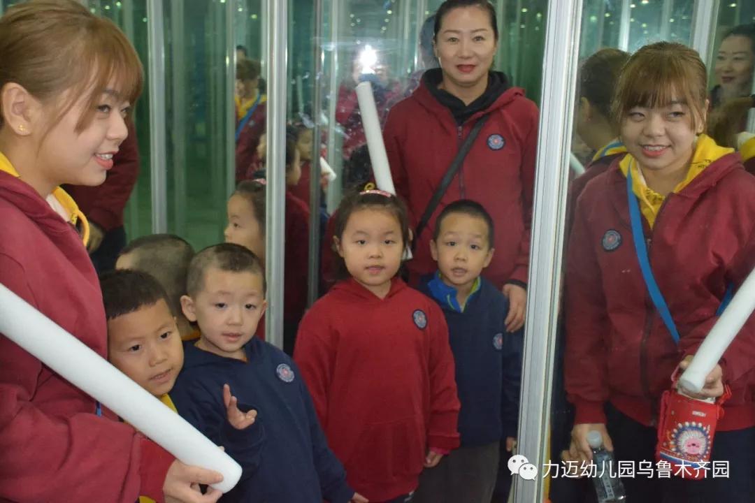 力邁幼兒園‖“走進科技館 開啟科學夢”參觀科技館活動(圖20)