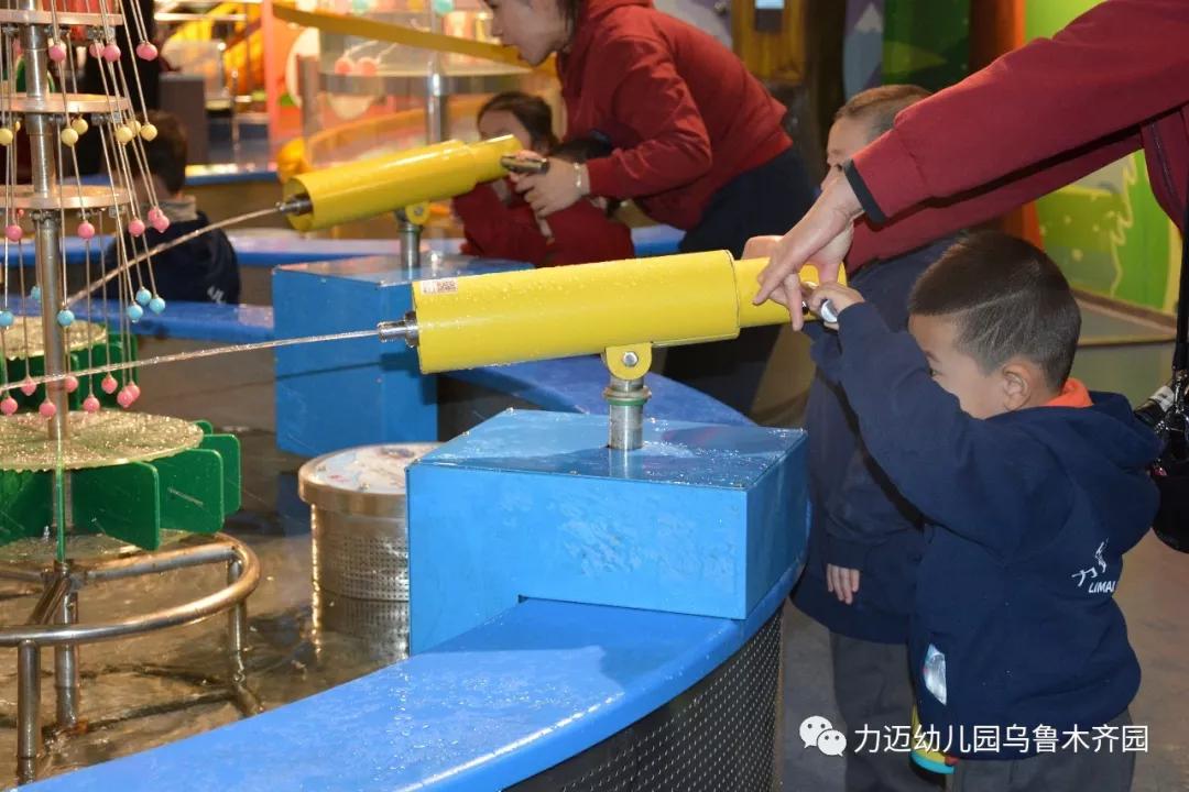 力邁幼兒園‖“走進科技館 開啟科學夢”參觀科技館活動(圖31)