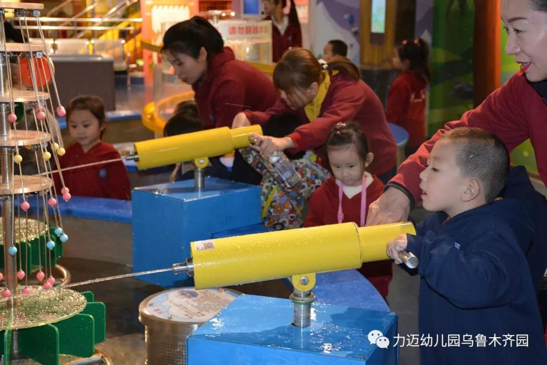 力邁幼兒園‖“走進科技館 開啟科學夢”參觀科技館活動(圖32)