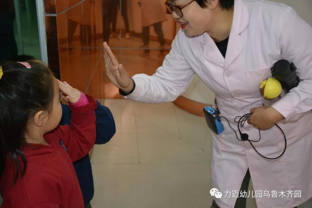 力邁幼兒園‖“走進科技館 開啟科學夢”參觀科技館活動(圖35)