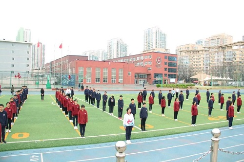 靠近陽光，成為更好的自己 | 力邁中美學(xué)校中小學(xué)生廣播操大賽(圖1)